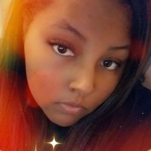 Meet your Posher, Caitlyn